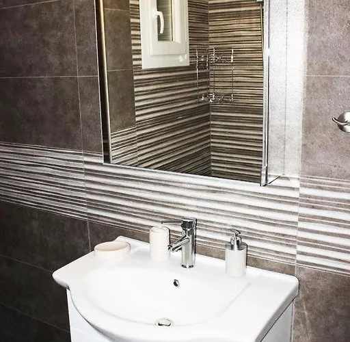 Globy Seaview Apartment